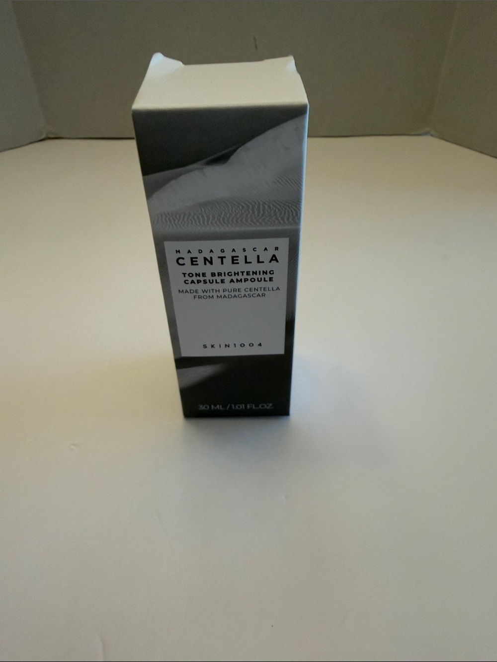 Madagascar Centella Tone Brightening Capsule Ampoule 30ml - Picture 7 of 7